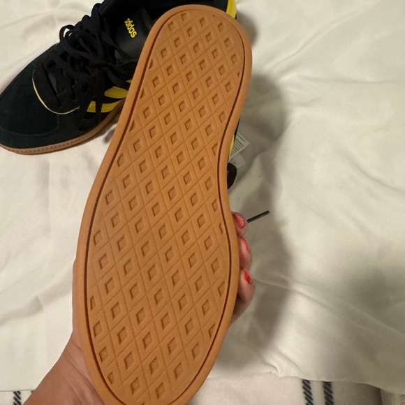 Adidas Cloud Foam Plus Yellow and Black Size 9 1/2 - Picture 4 of 5